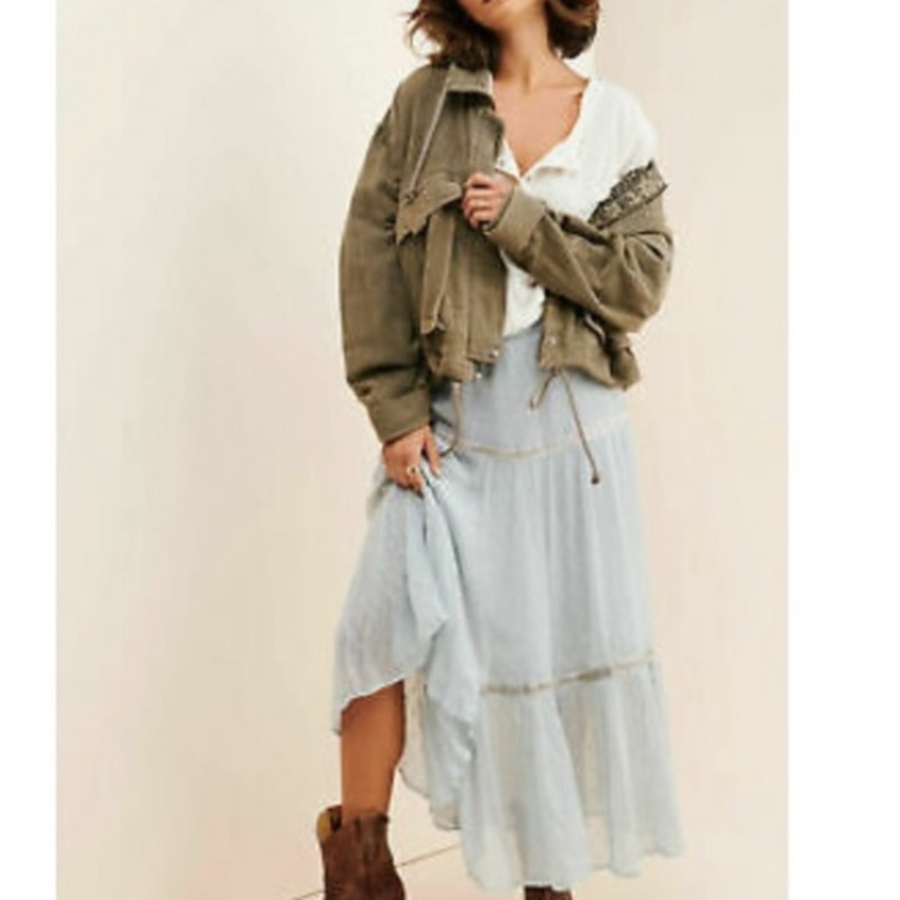 Free people NWT blue tiered midi skirt tulle